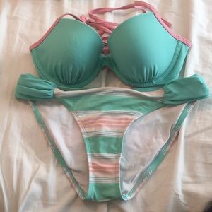 Aerie bikini top with matching bottoms.